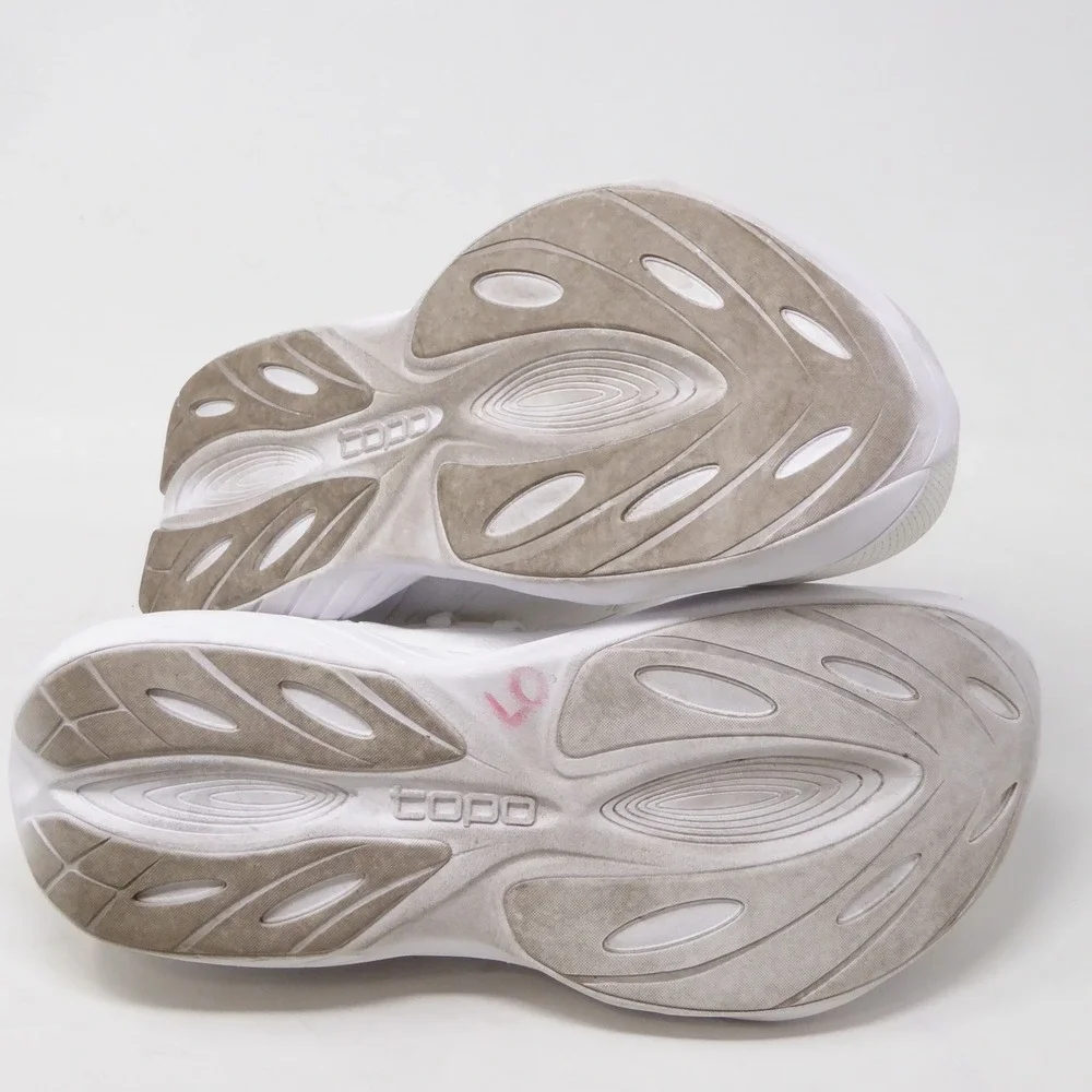 Topo Athletic Women Running Shoes White Atmos Road Cushioning 9